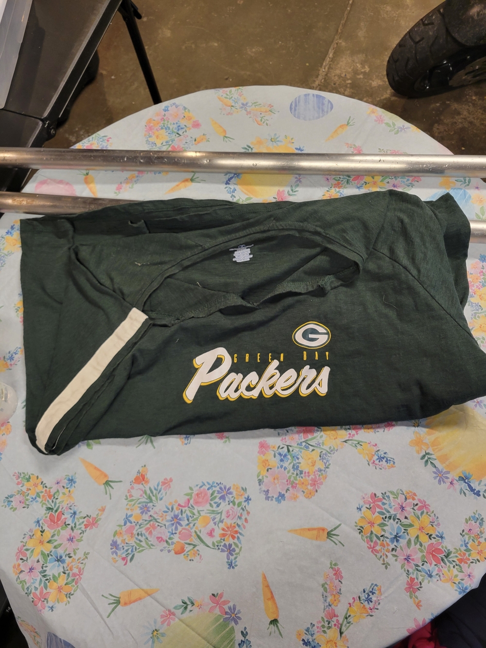 Green Bay Packers Women’s Green V-Neck Tee